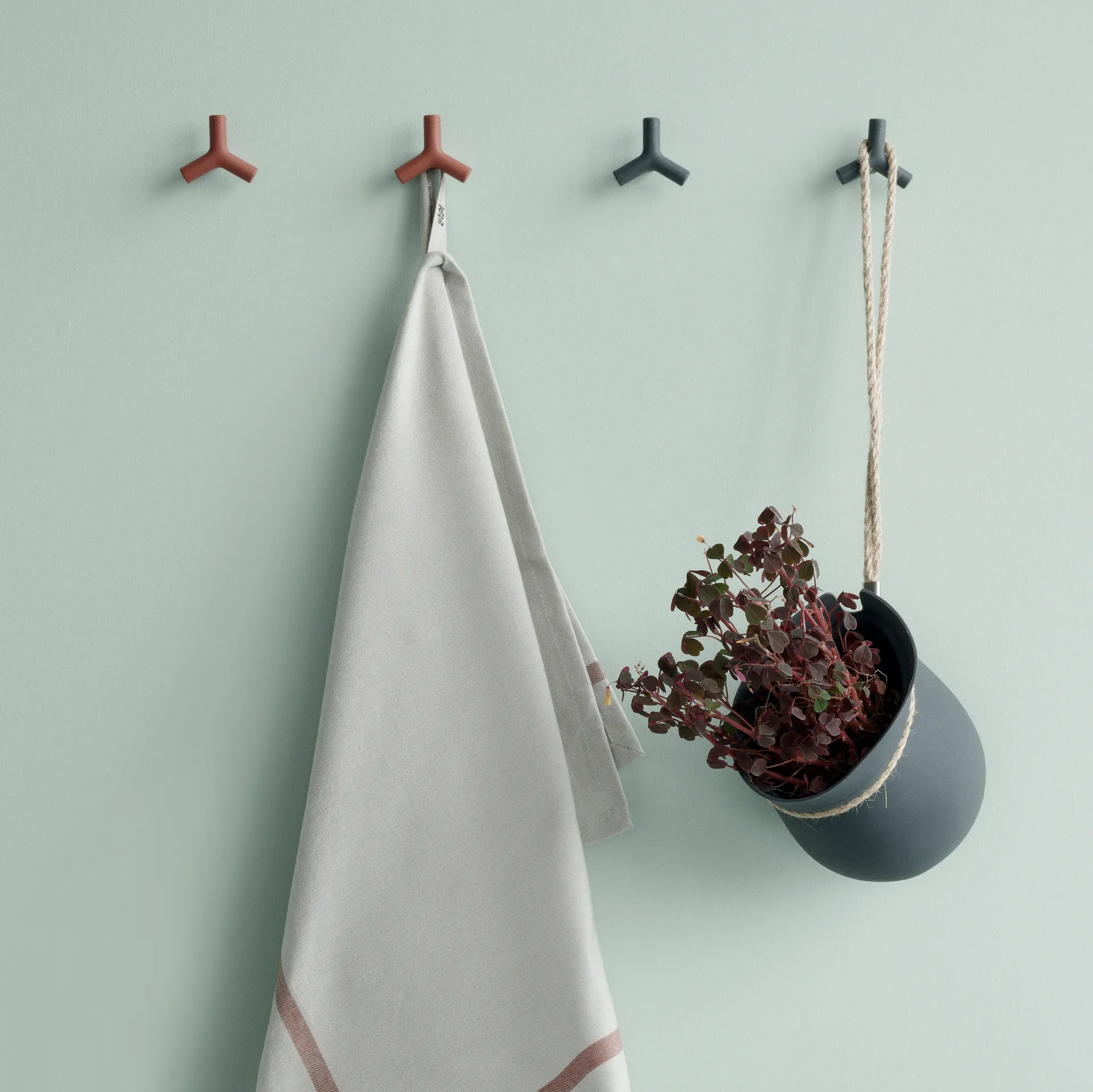 HANG-IT vaateripustin 2-pakkaus, Tummanharmaa RIG-TIG