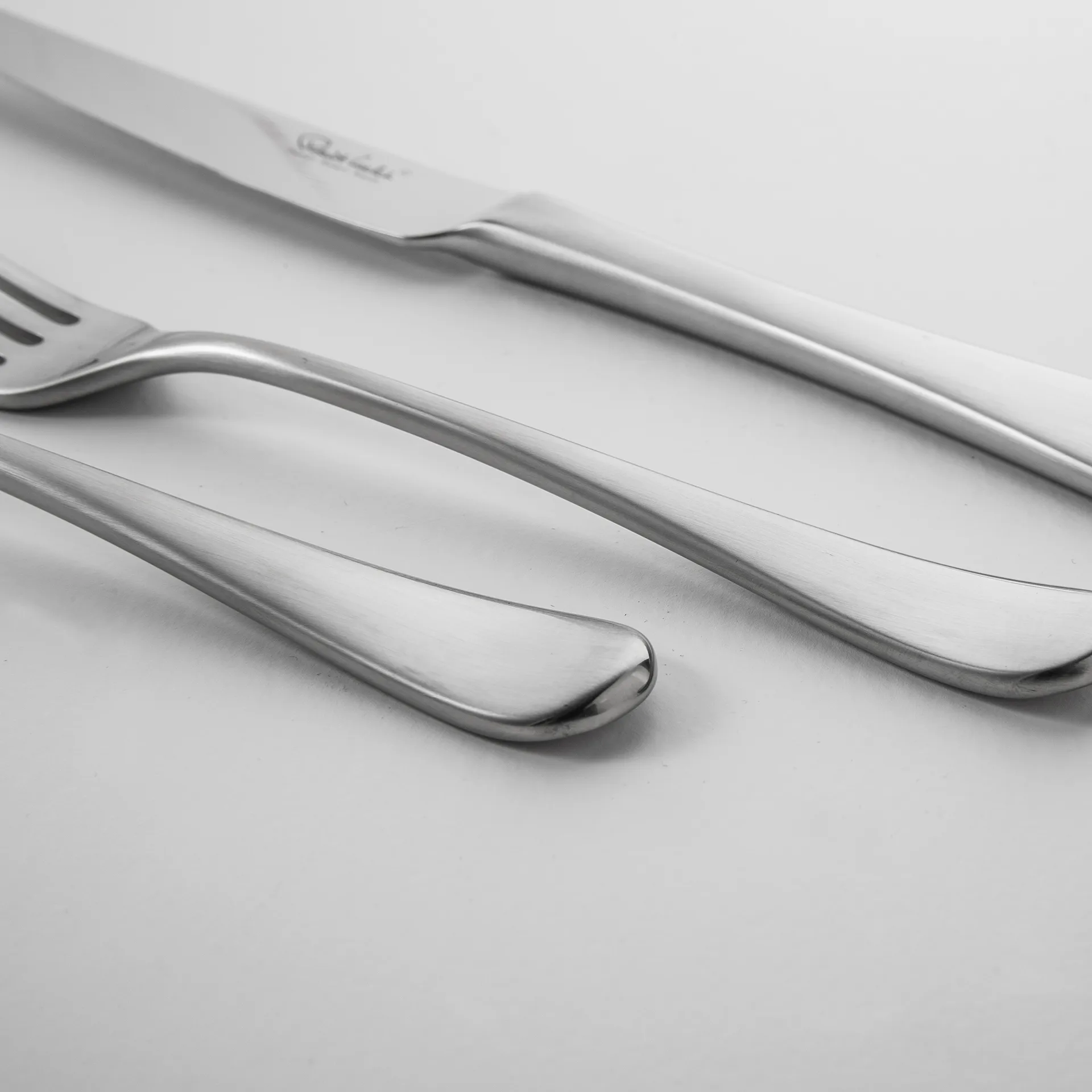 Radford-aterinsetti, matta, 24 osaa Robert Welch