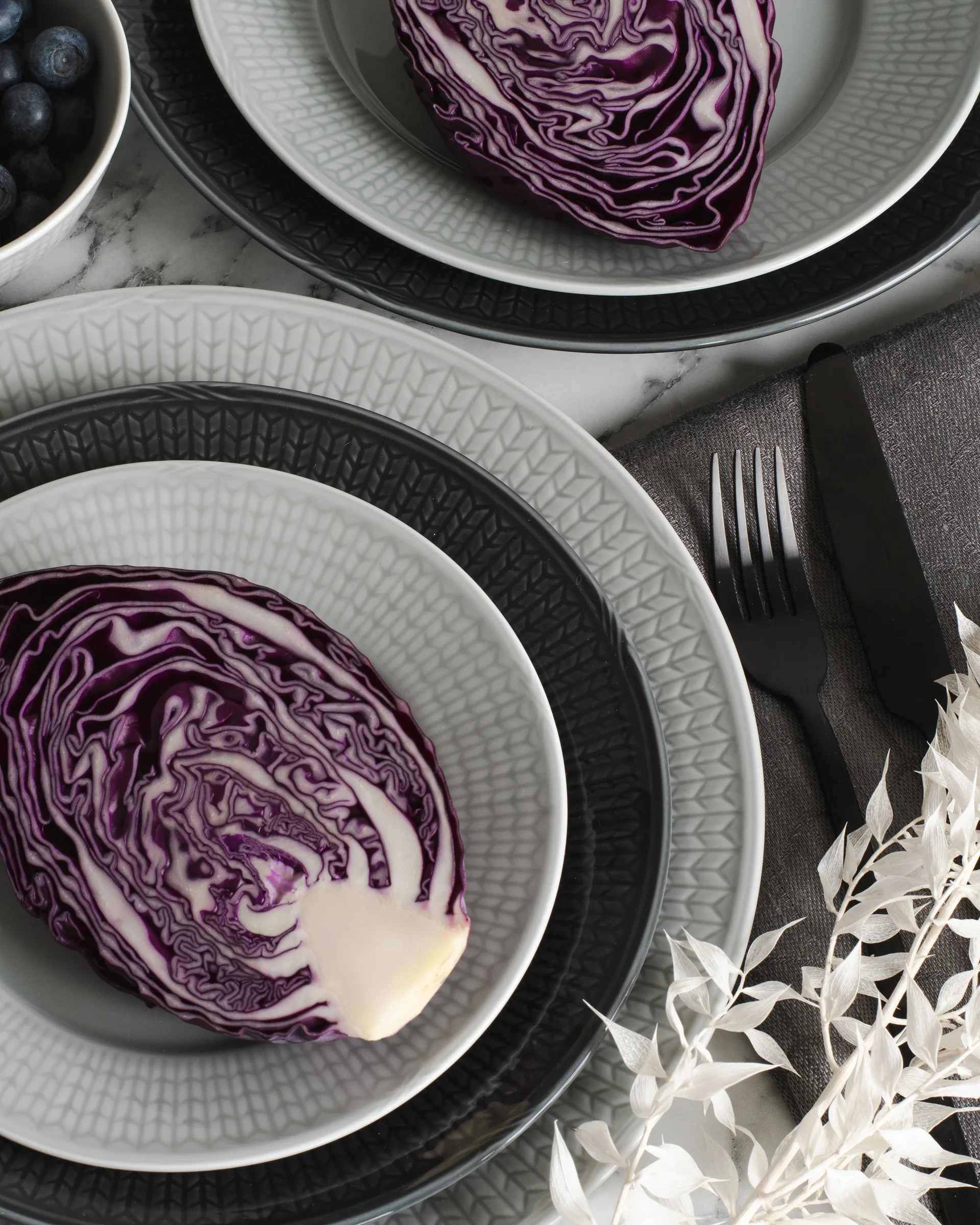 Swedish Grace lautanen Ø24 cm, Sumu (harmaaa) Rörstrand