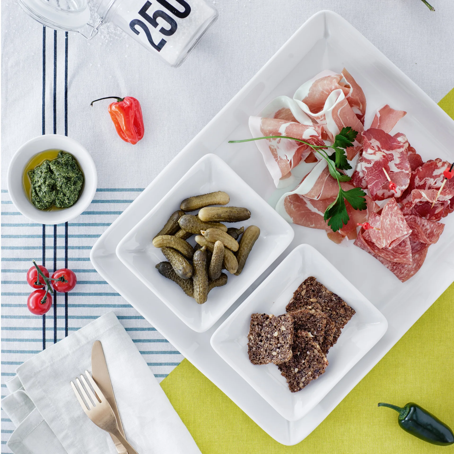 Grand Cru neliskanttinen tarjoiluvati, 35 x 28 cm Rosendahl