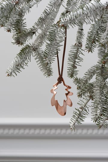 Karen Blixen forest tales tammilehti joulukoriste 8,5 cm - Kupari - Rosendahl