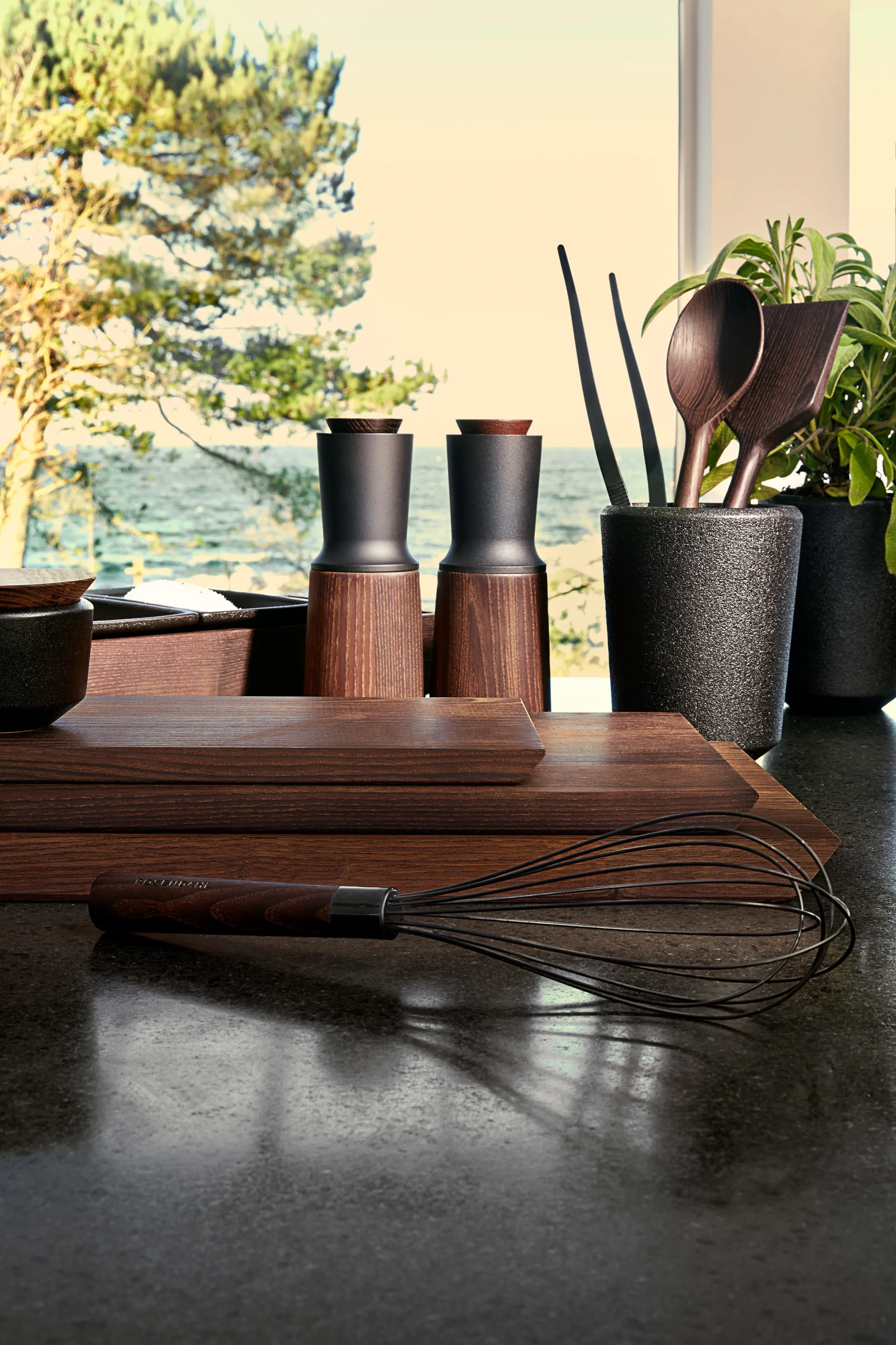 Rå paistinpinsetti, Teräs Rosendahl