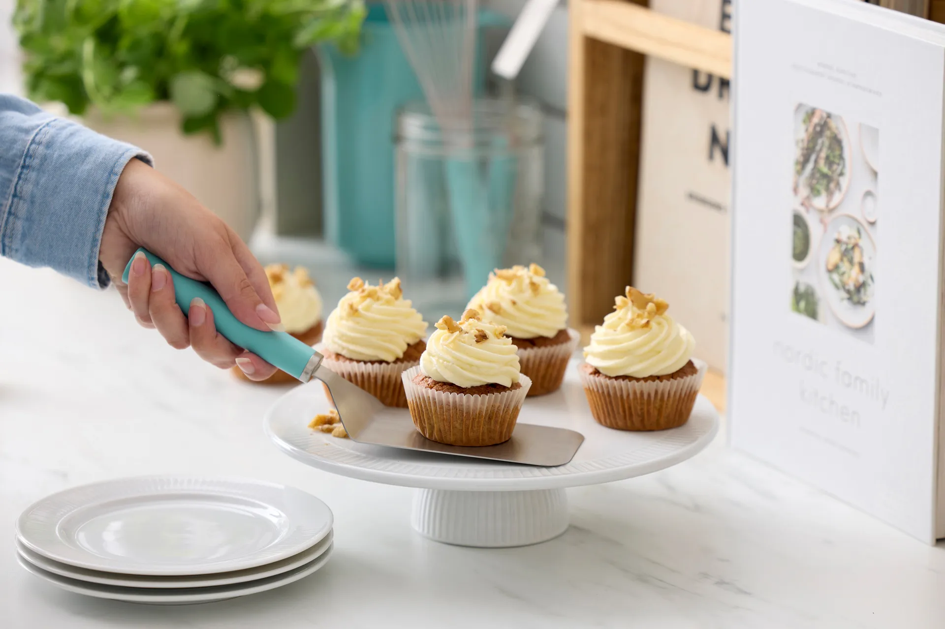 Emma palettiveitsi leveä teräs 26 cm, Nordic green Rosti