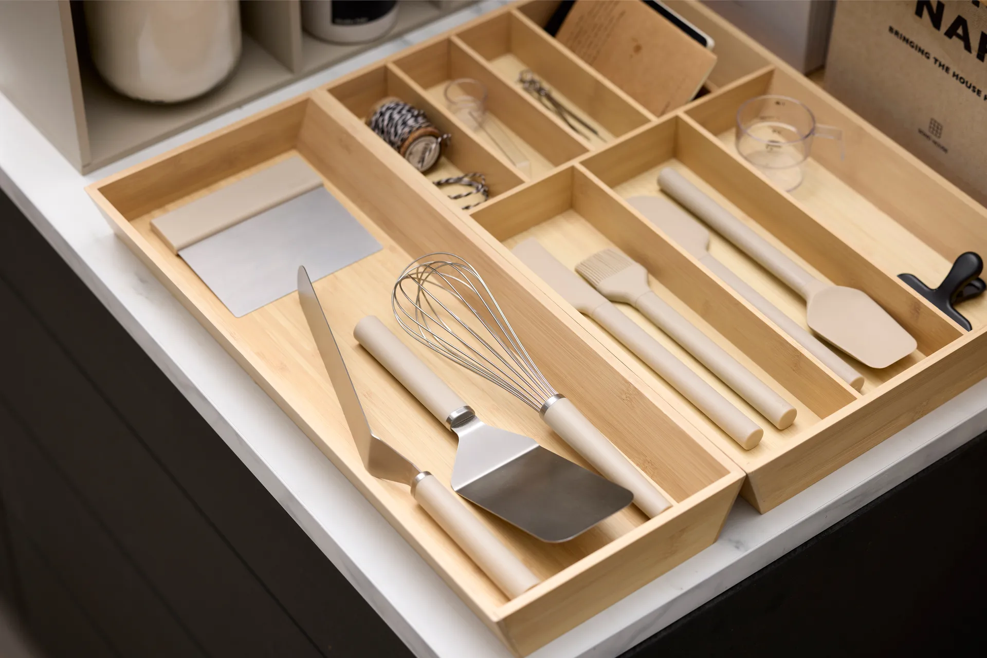 Emma taikinaskrapi teräs, Humus Rosti