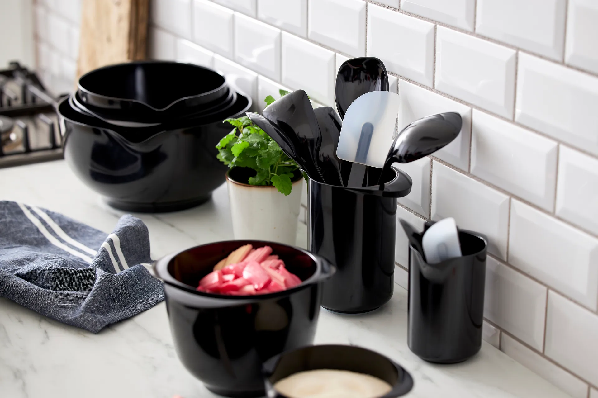 Margrethe kulho 5 l, Musta Rosti