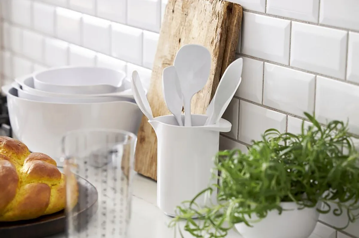 Margrethe sekoituskannu, 1 l, Valkoinen Rosti