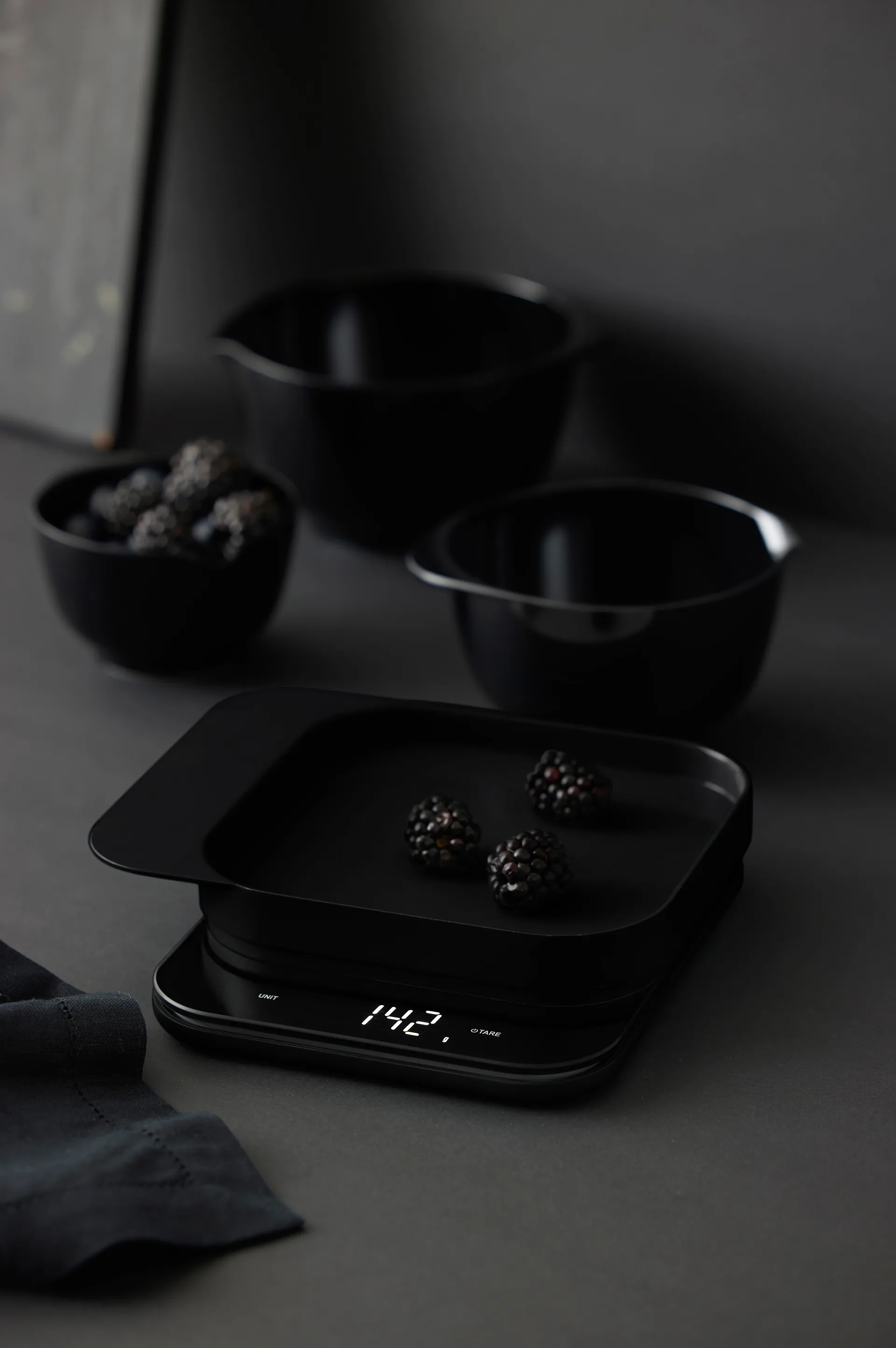 Mensura keittiövaaka, Musta Rosti