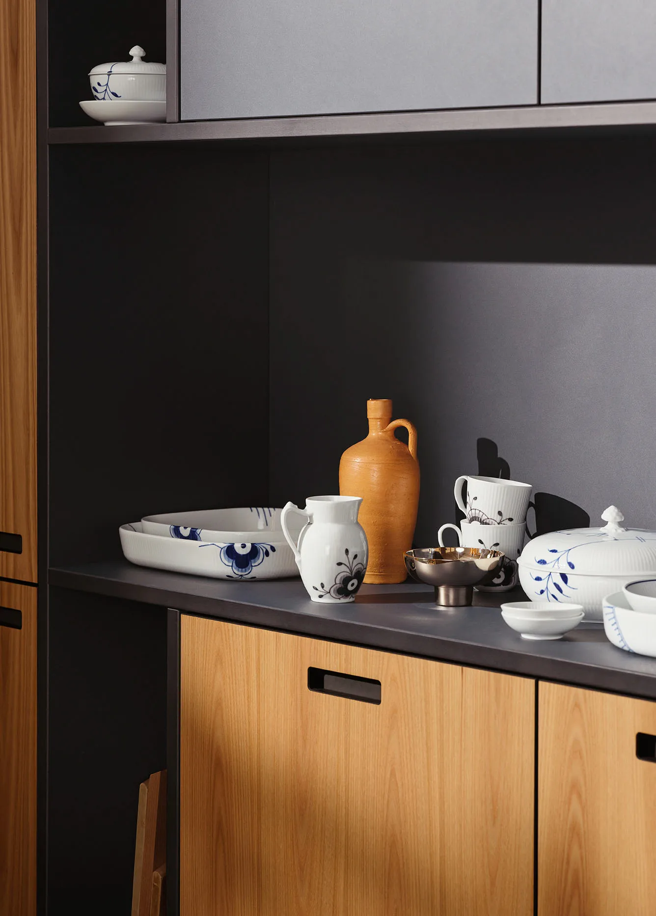 Black Fluted Mega kannu, 38 cl Royal Copenhagen