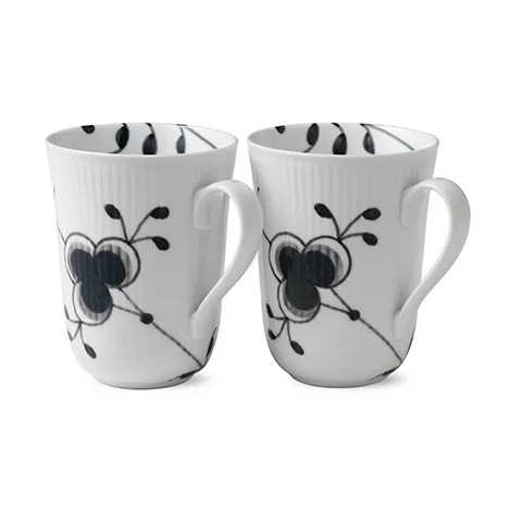Black Fluted Mega musta kuppi 2-pakkaus, 33 cl Royal Copenhagen