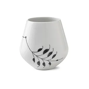 Black Fluted Mega musta maljakko, 12 cm Royal Copenhagen