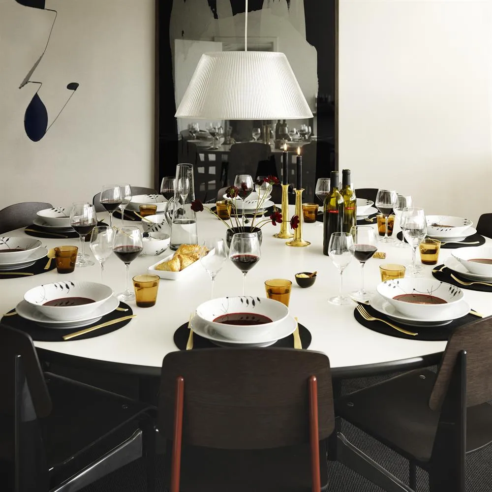 Black Fluted mega syvä lautanen 6, Ø 24 cm Royal Copenhagen