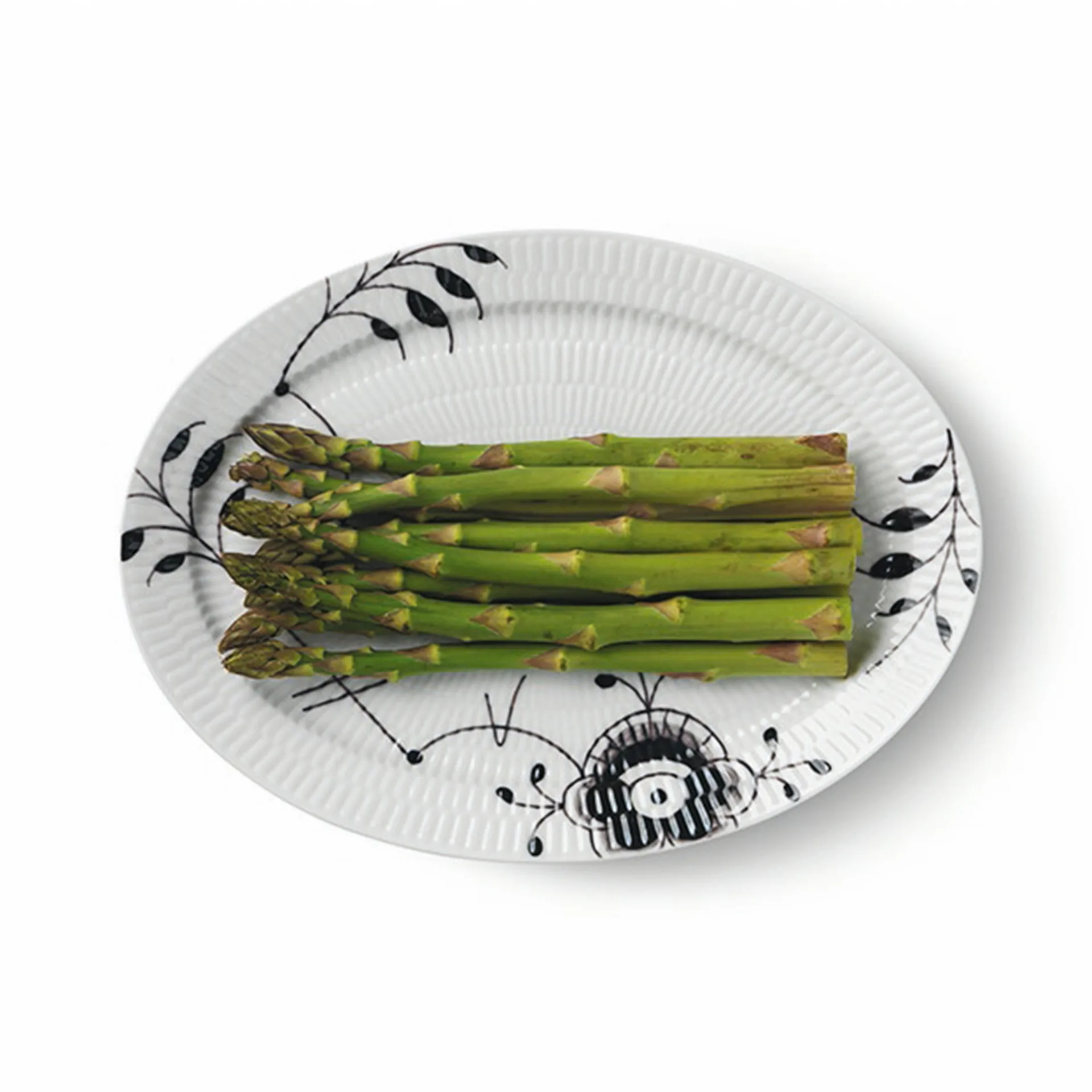 Black Fluted Mega -tarjoiluvati, musta ovaali, 28 cm Royal Copenhagen