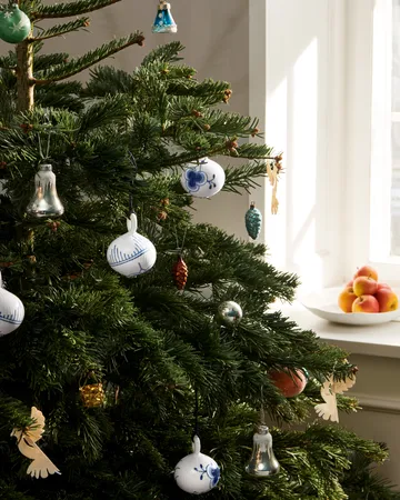 Blue Fluted Mega -joulupallo 2 osaa - Ø 9,5 cm - Royal Copenhagen