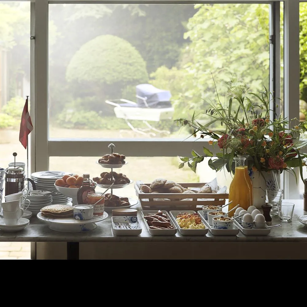 Blue Fluted Mega neliönmuotoinen lautanen, 36 cm Royal Copenhagen