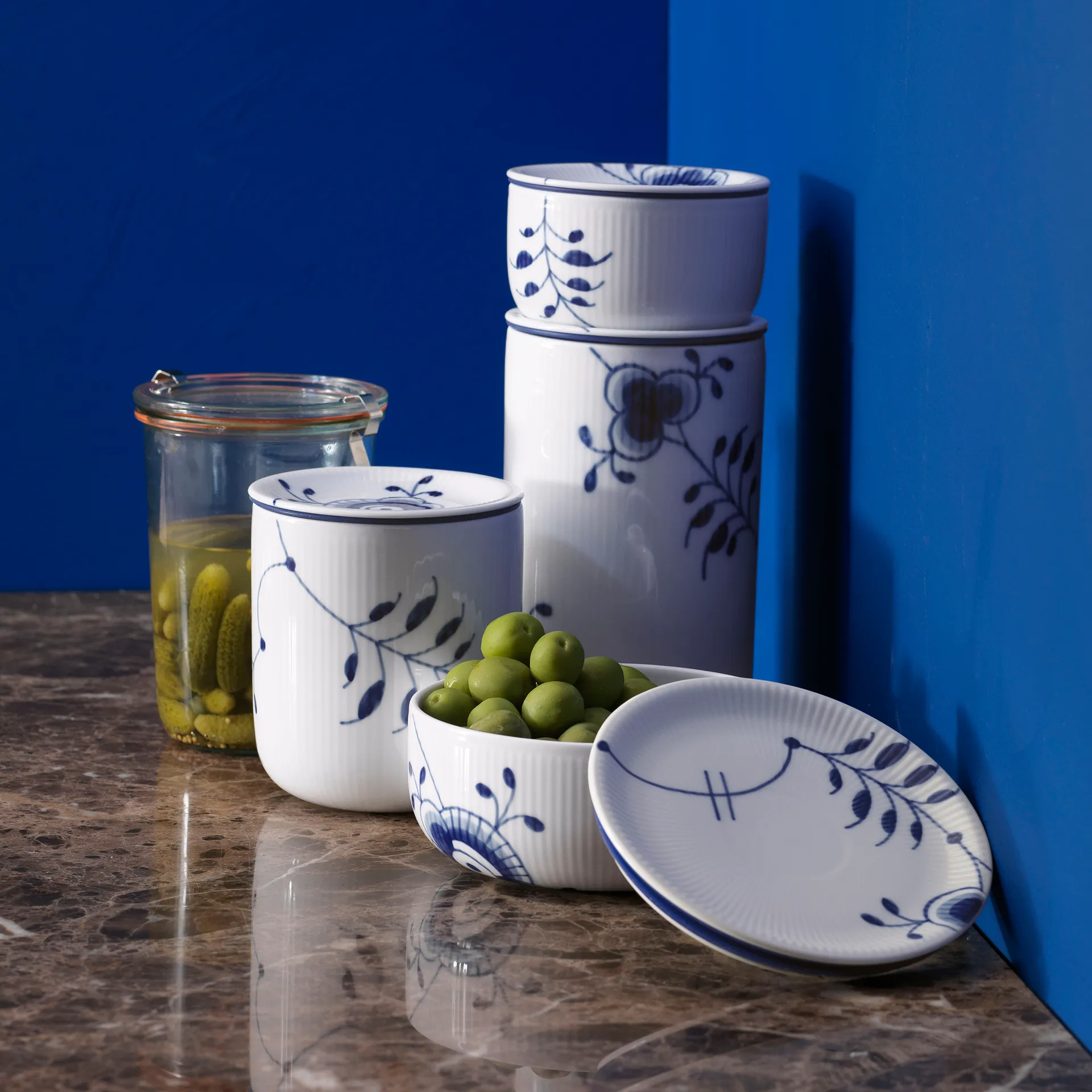 Blue Fluted Mega -säilytysrasia, 80 cl Royal Copenhagen