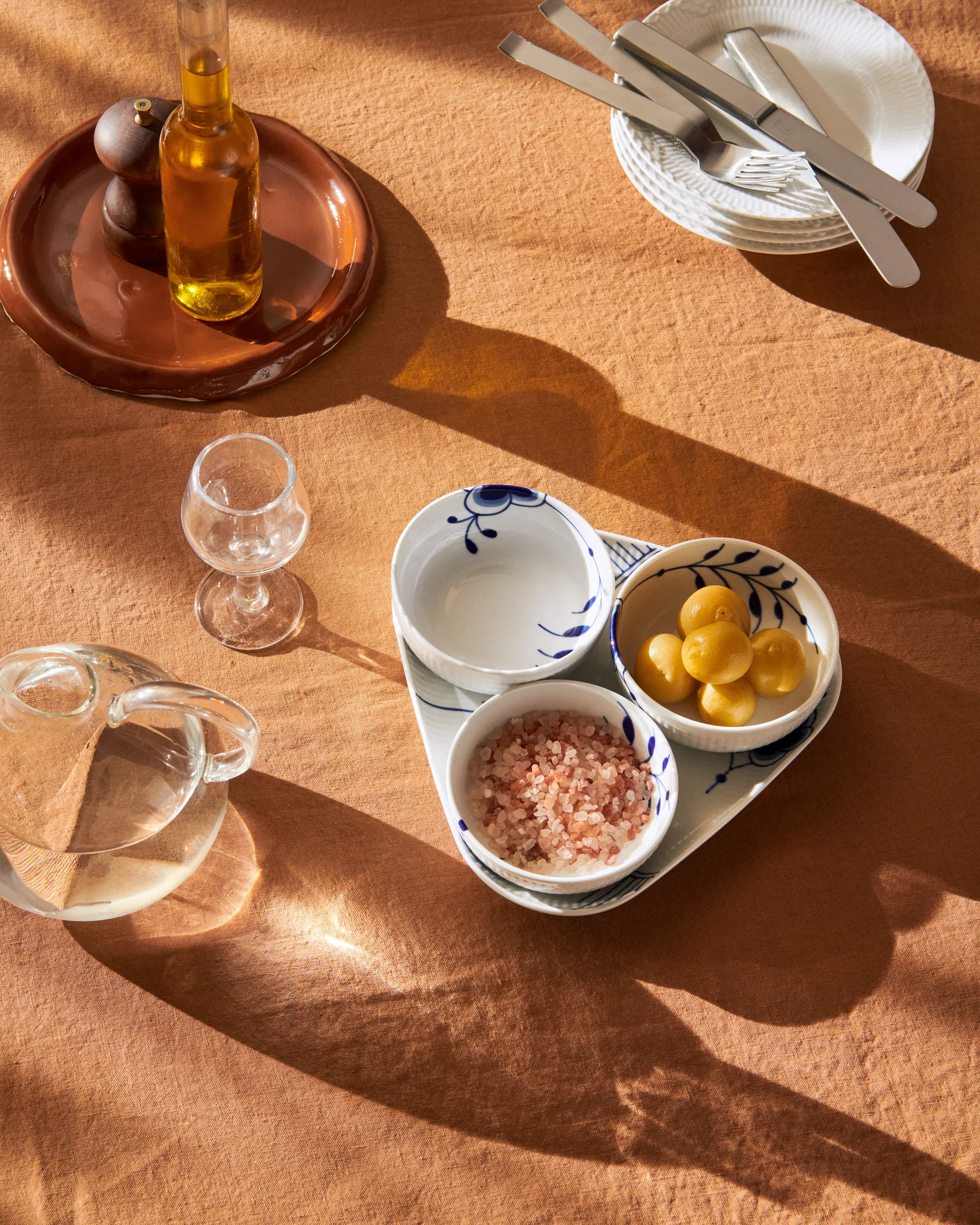 Blue Fluted Mega tarjoilusetti 4 osaa, Sininen-valkoinen Royal Copenhagen