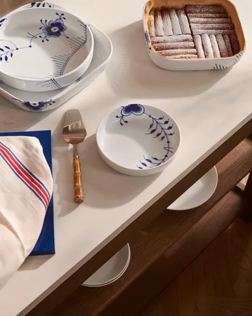 Blue Fluted Mega uunivuoka Ø18,5 cm - White-blue - Royal Copenhagen