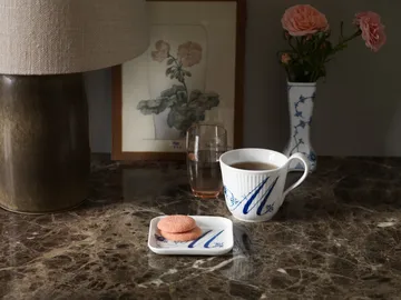 Blue Fluted Plain Alphabet -muki 33 cl - M - Royal Copenhagen