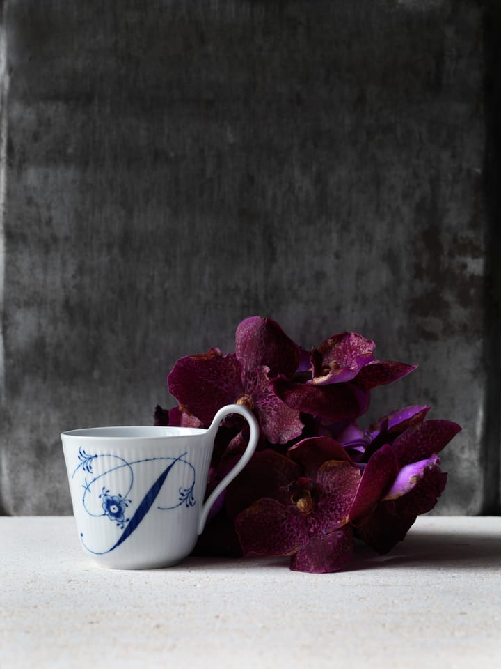 Blue Fluted Plain Alphabet -muki 33 cl, P Royal Copenhagen