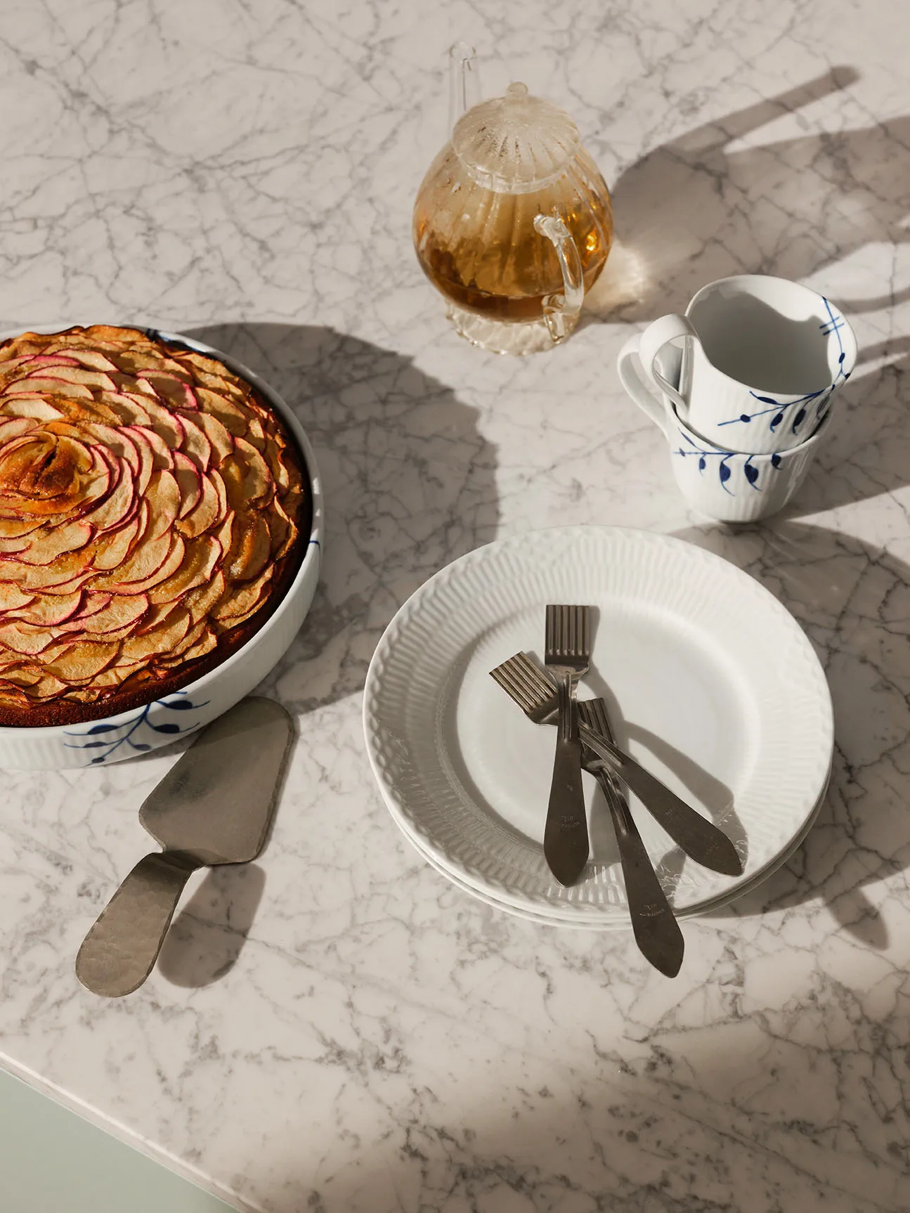 Blue Mega muki korkealla kahvalla, 25cl Royal Copenhagen