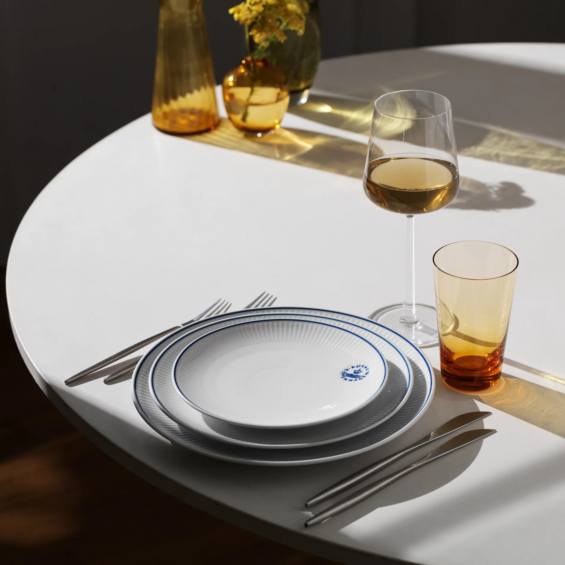 Blueline coupe -lautanen Ø 19 cm, Valkoinen-sininen Royal Copenhagen