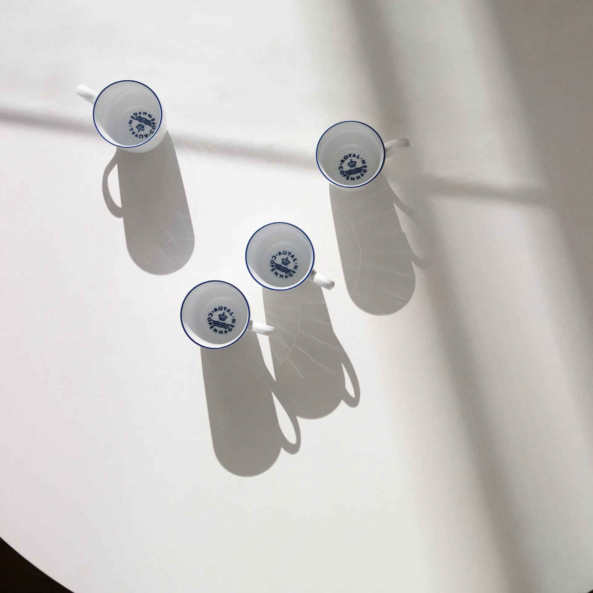 Blueline muki 28 cl, 2-pakkaus, Valkoinen-sininen Royal Copenhagen