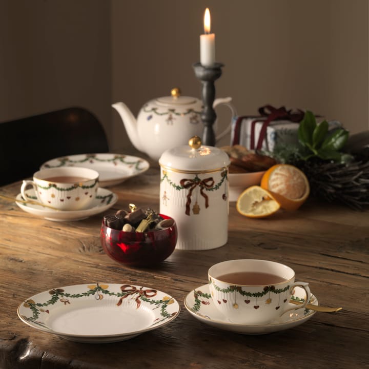 Star Fluted Christmas kuppi ja aluslautanen, 32 cl -matala kahva Royal Copenhagen