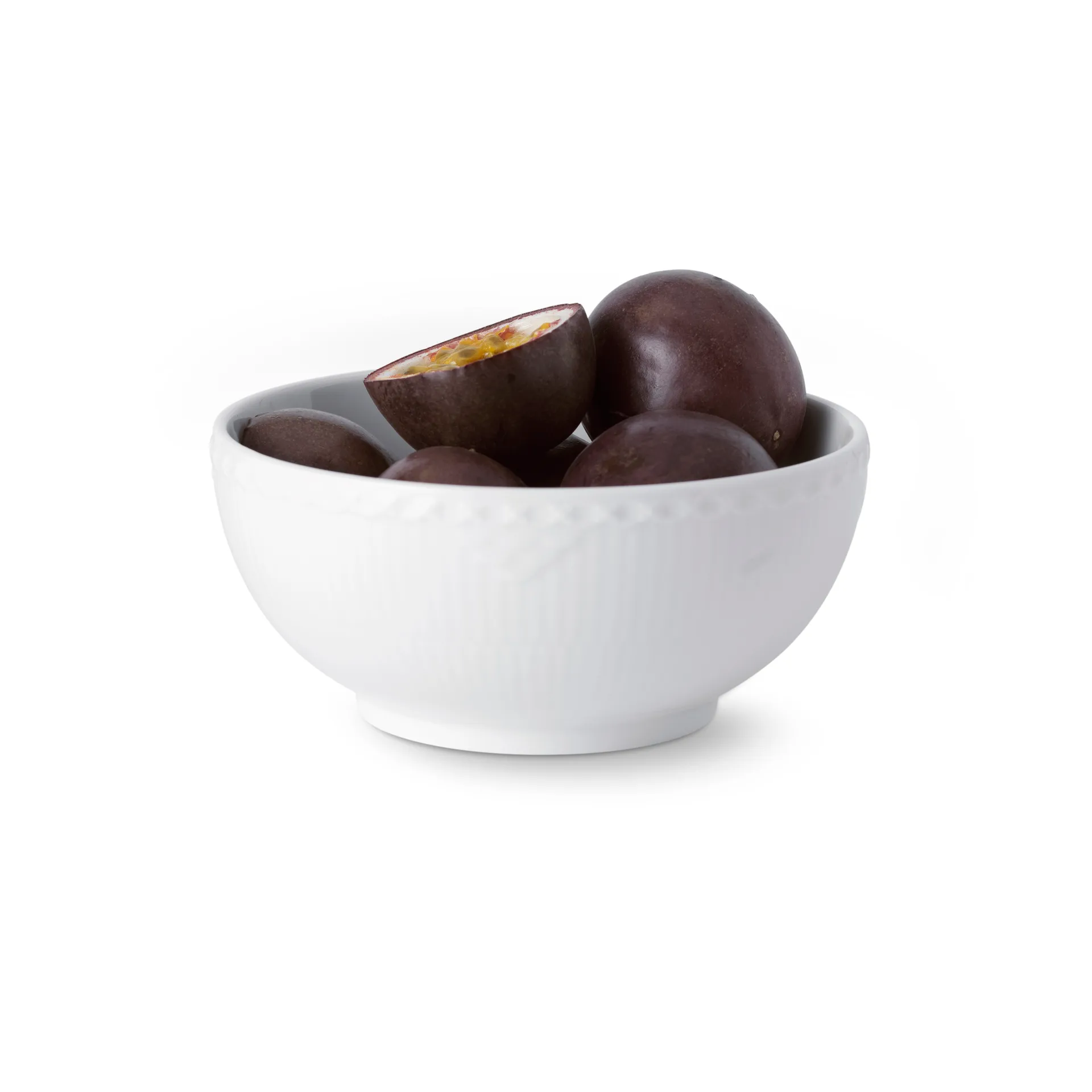 White Fluted Half Lace -kulho, 15 cm Royal Copenhagen