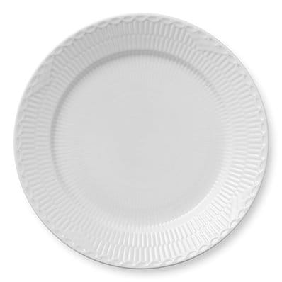 White Fluted Half Lace -lautanen - Ø 27 cm - Royal Copenhagen
