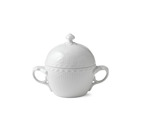 White Fluted Half Lace -sokerikko kannella - 20 cl - Royal Copenhagen