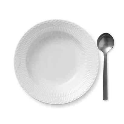 White Fluted Half Lace syvä lautanen, Ø 21 cm Royal Copenhagen