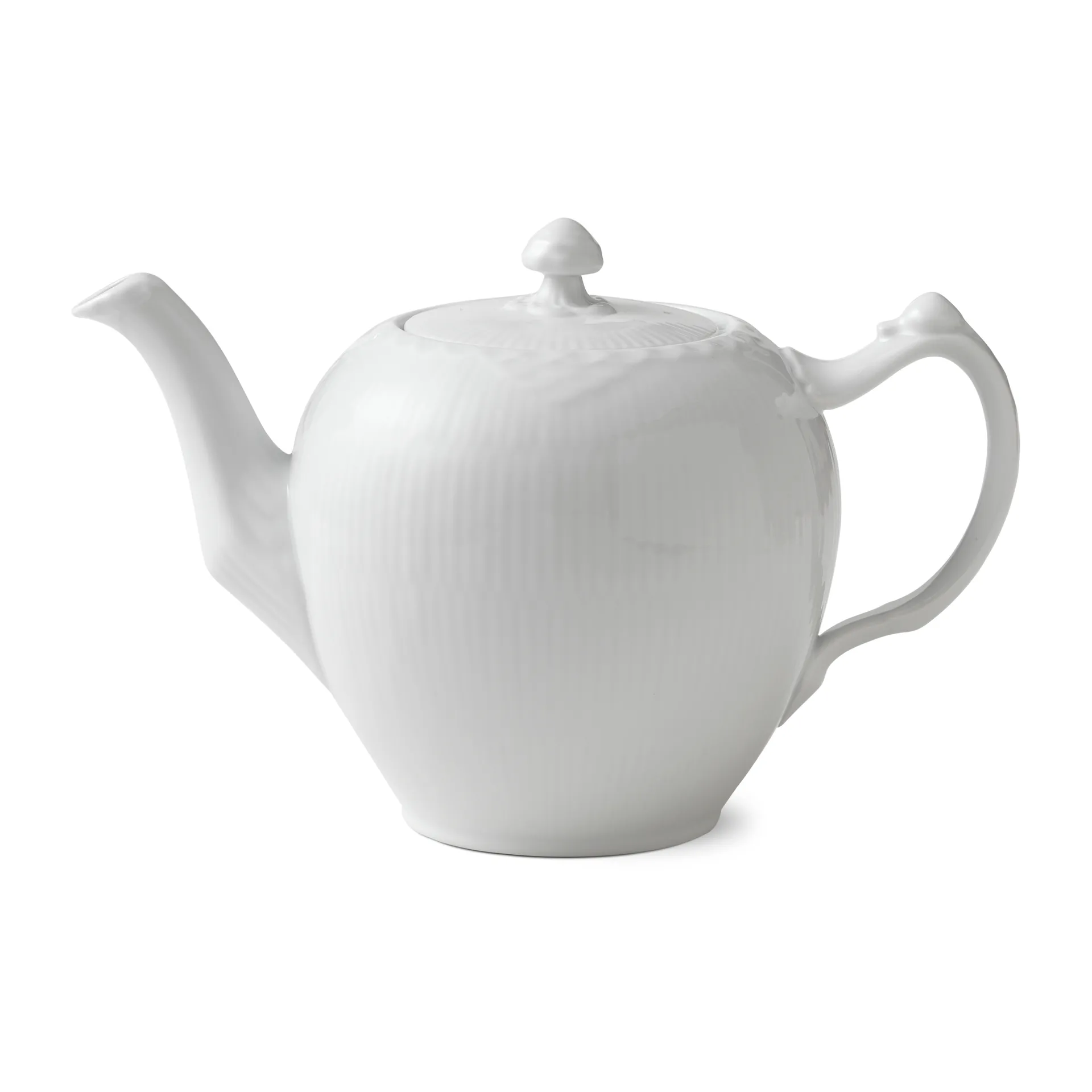 White Fluted Half Lace -teekannu, 1 litra Royal Copenhagen