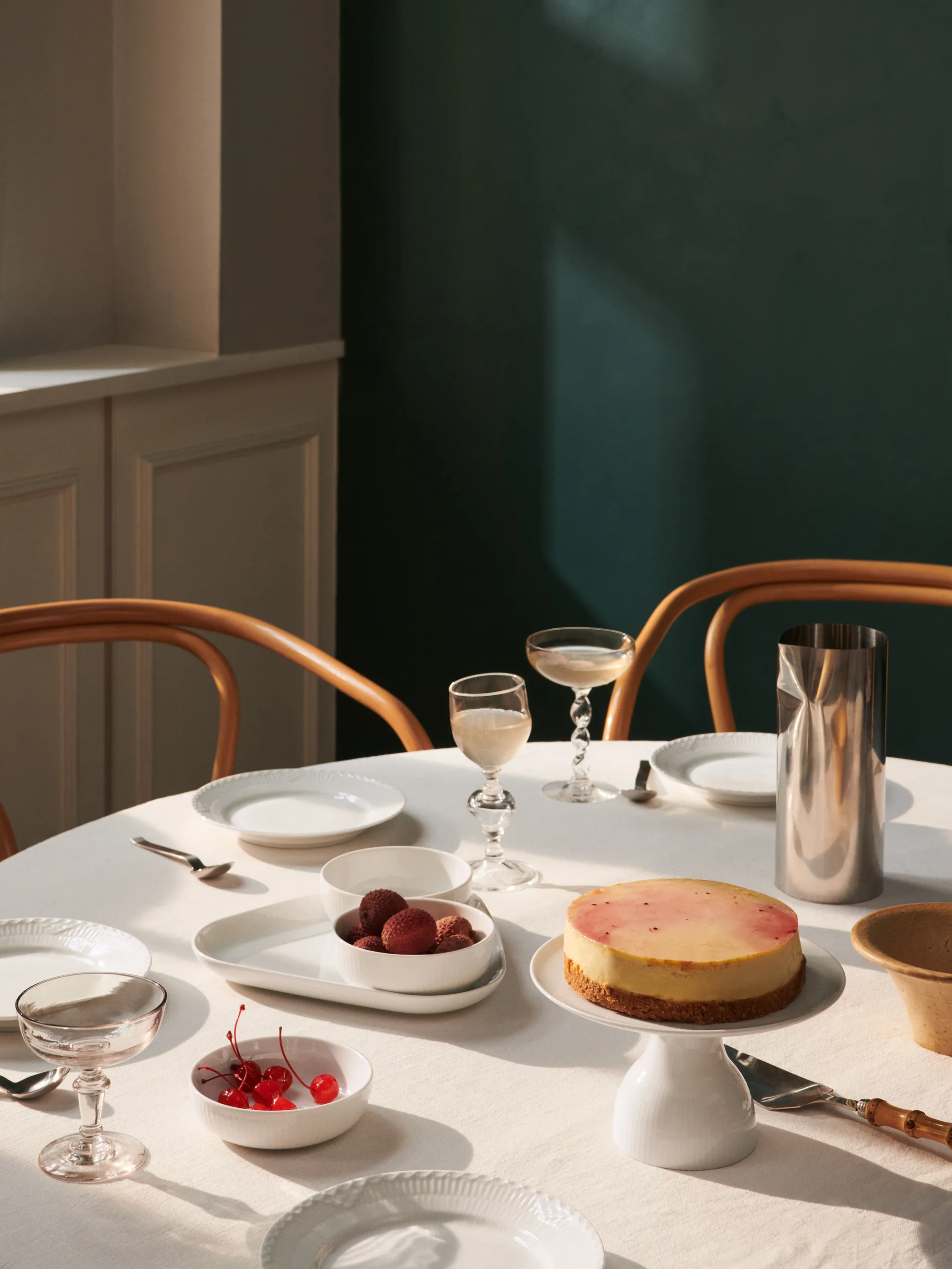 White Fluted jalallinen kakkuvati Ø 20 cm, Valkoinen Royal Copenhagen