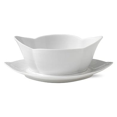 White Fluted kastikekulho aluslautasella - 55 cl - Royal Copenhagen