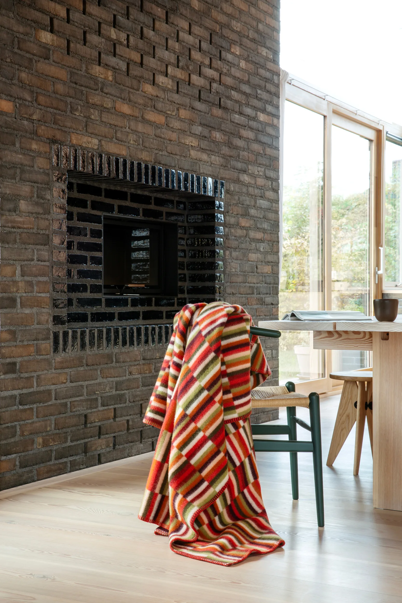 Ida viltti 135x200 cm, Red shades Røros Tweed