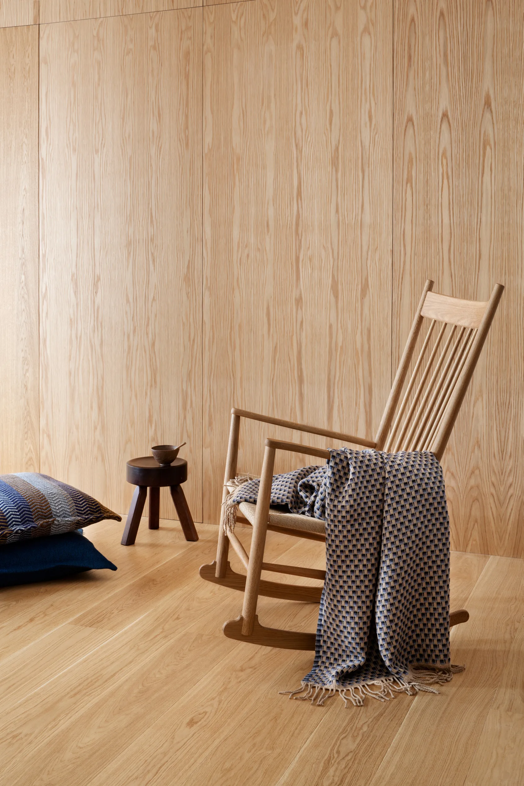 Isak peitto 150x210 cm, Far away blue Røros Tweed