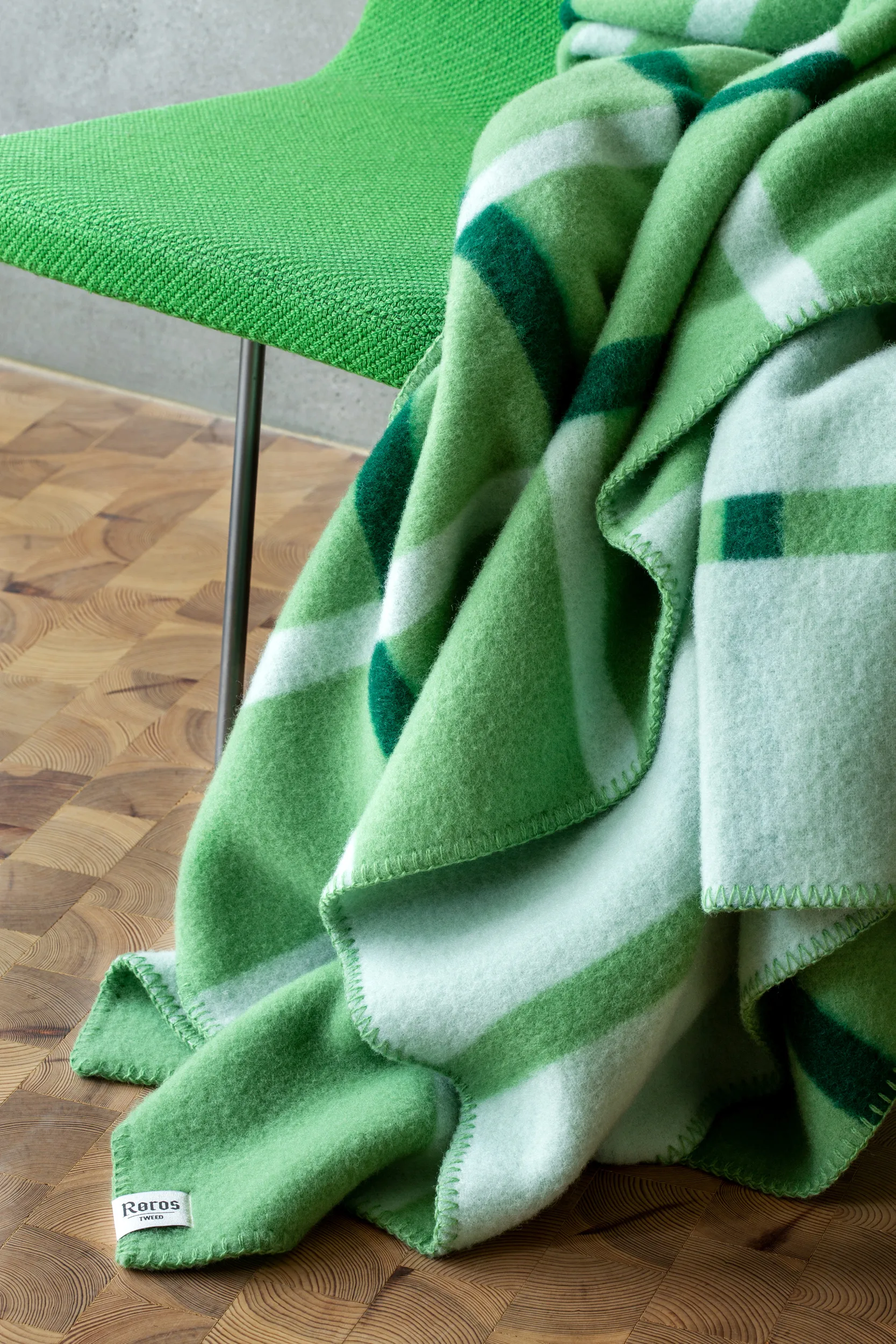 Knut viltti 135x200 cm, Field green Røros Tweed