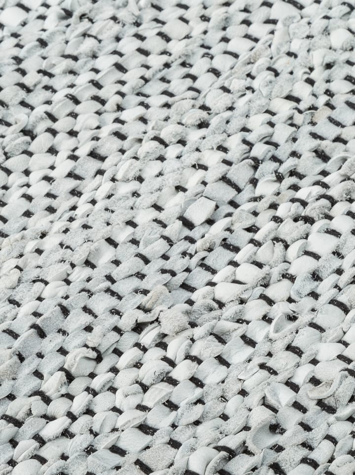 Leather matto 140 x 200 cm - light grey (vaaleanharmaa) - Rug Solid