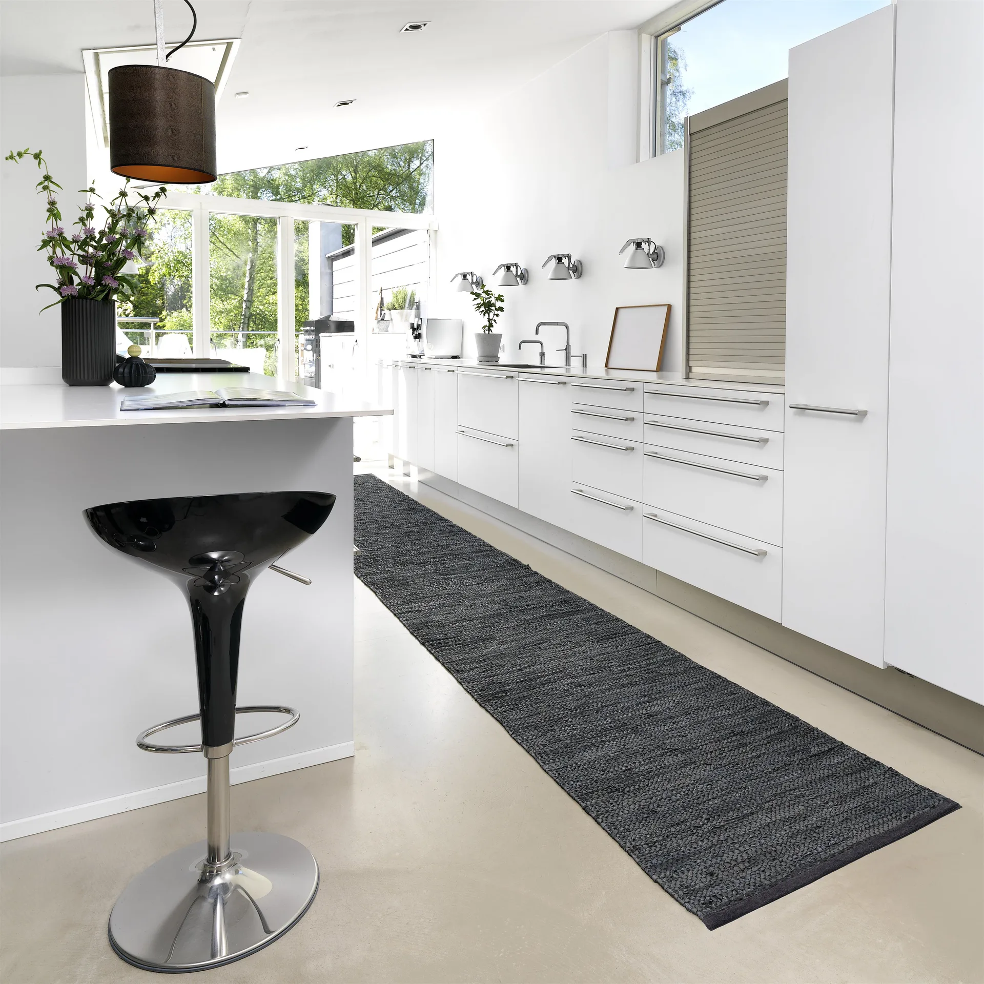 Leather matto 75 x 200 cm, dark grey (tummanharmaa) Rug Solid