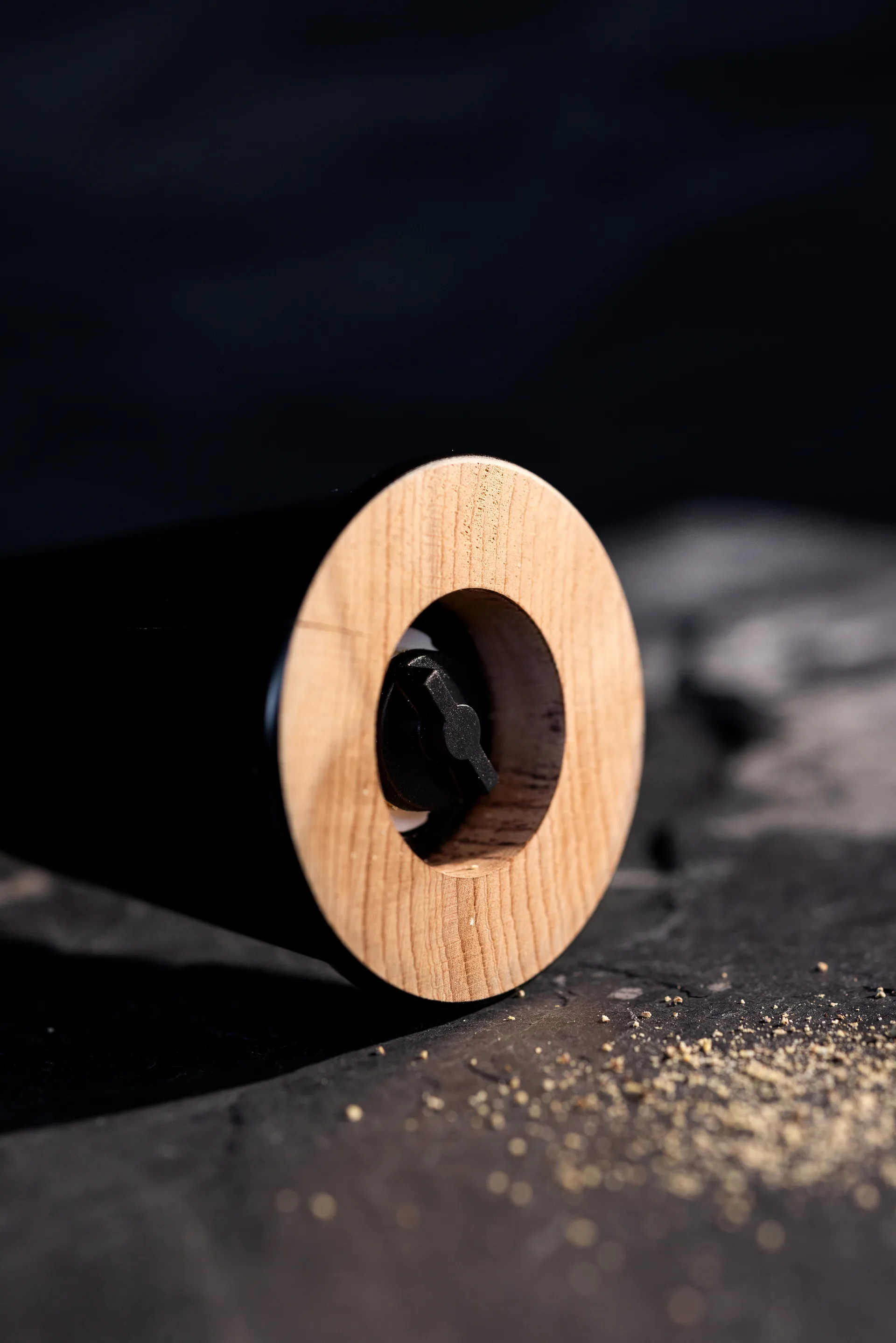 Gurken suola- ja pippurimylly medium 20,5 cm, Musta-ruskea Sagaform