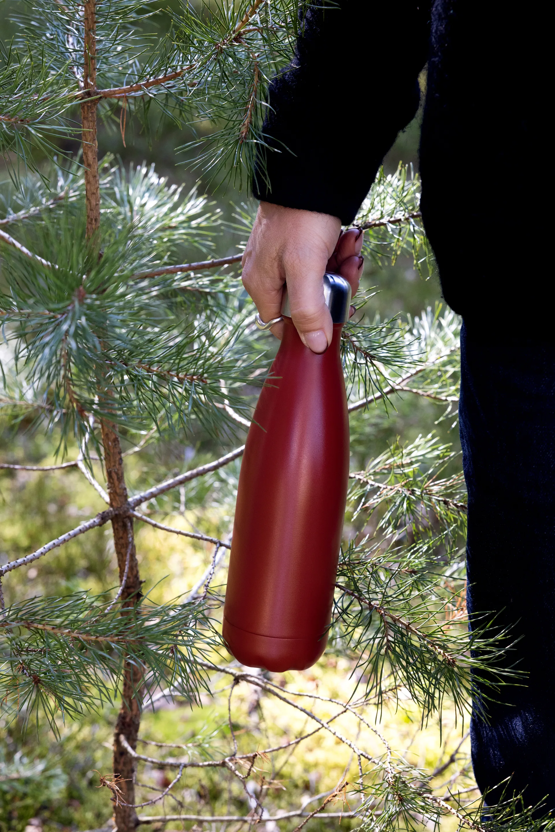 Nils teräspullo 50 cl, Punainen Pantone Sagaform