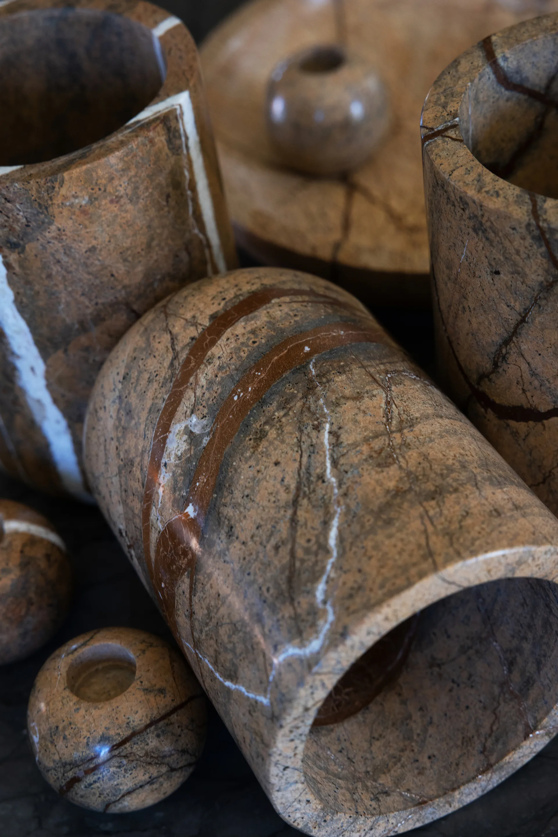 Sten kynttilänjalka Ø6 cm, Ruskea metsämarble Sagaform