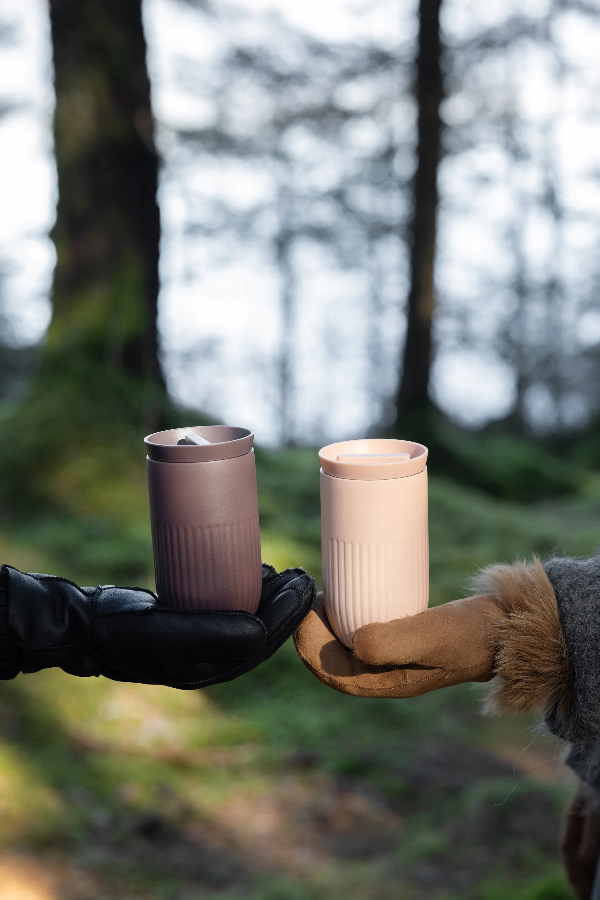 Tova autokuppi termosmuki 32 cl, Ruskea Pantone Sagaform