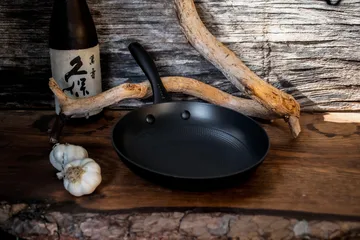 Satake keraaminen paistinpannu kevyt valurauta 20+28 cm - Satake