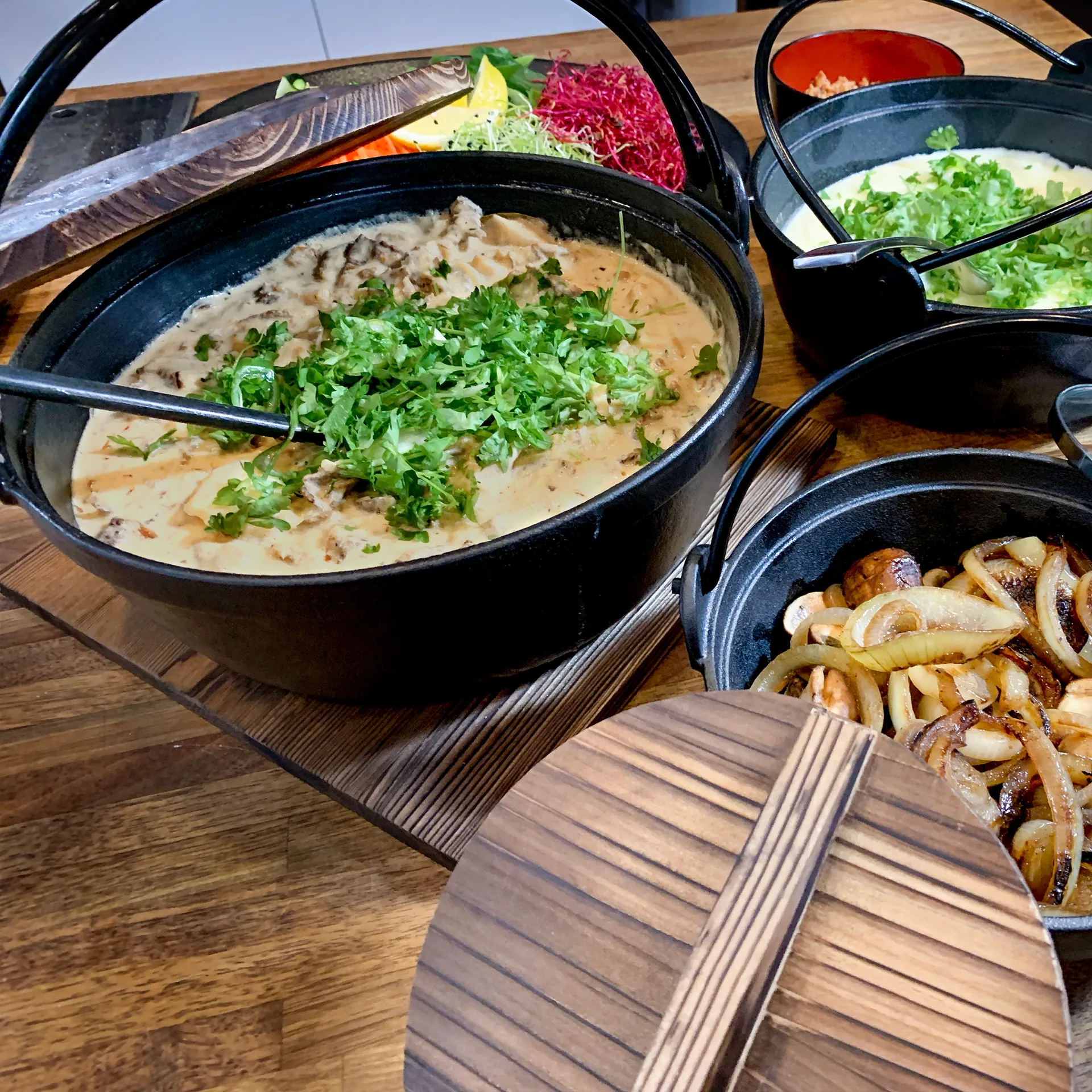 Satake Nabe pata musta, 2,7 l Satake