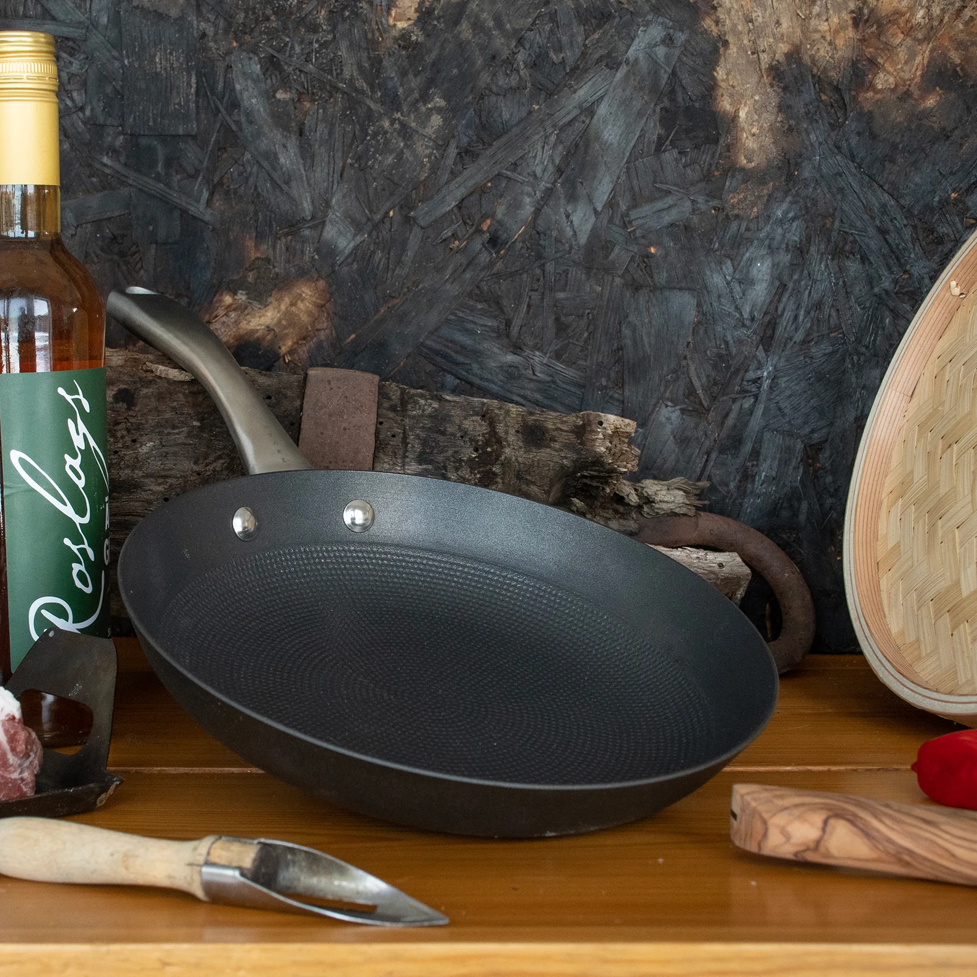 Satake paistinpannu, kevyt valurauta non stick, 24 cm Satake