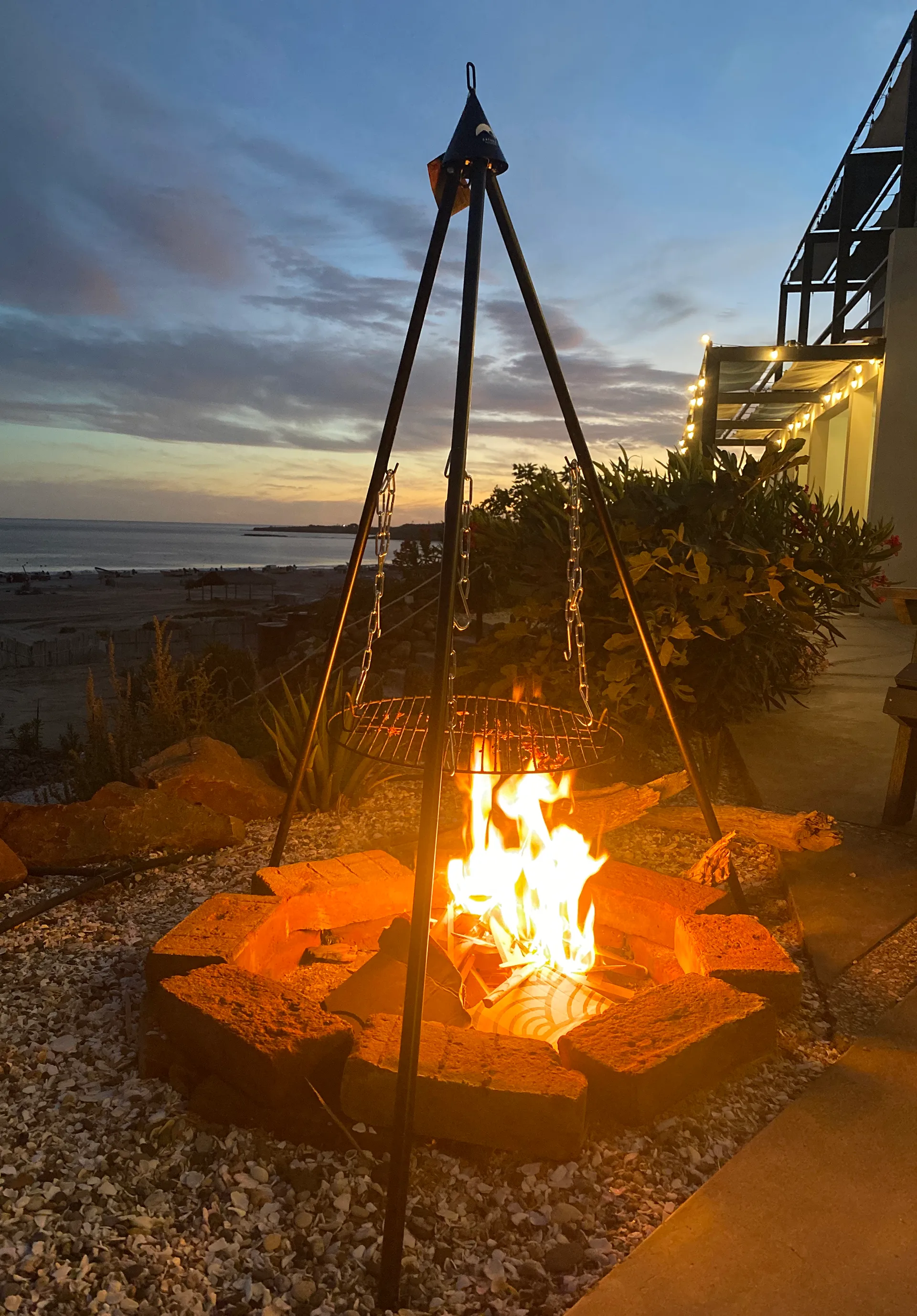 Satake Tri-Pod XL, Musta Satake