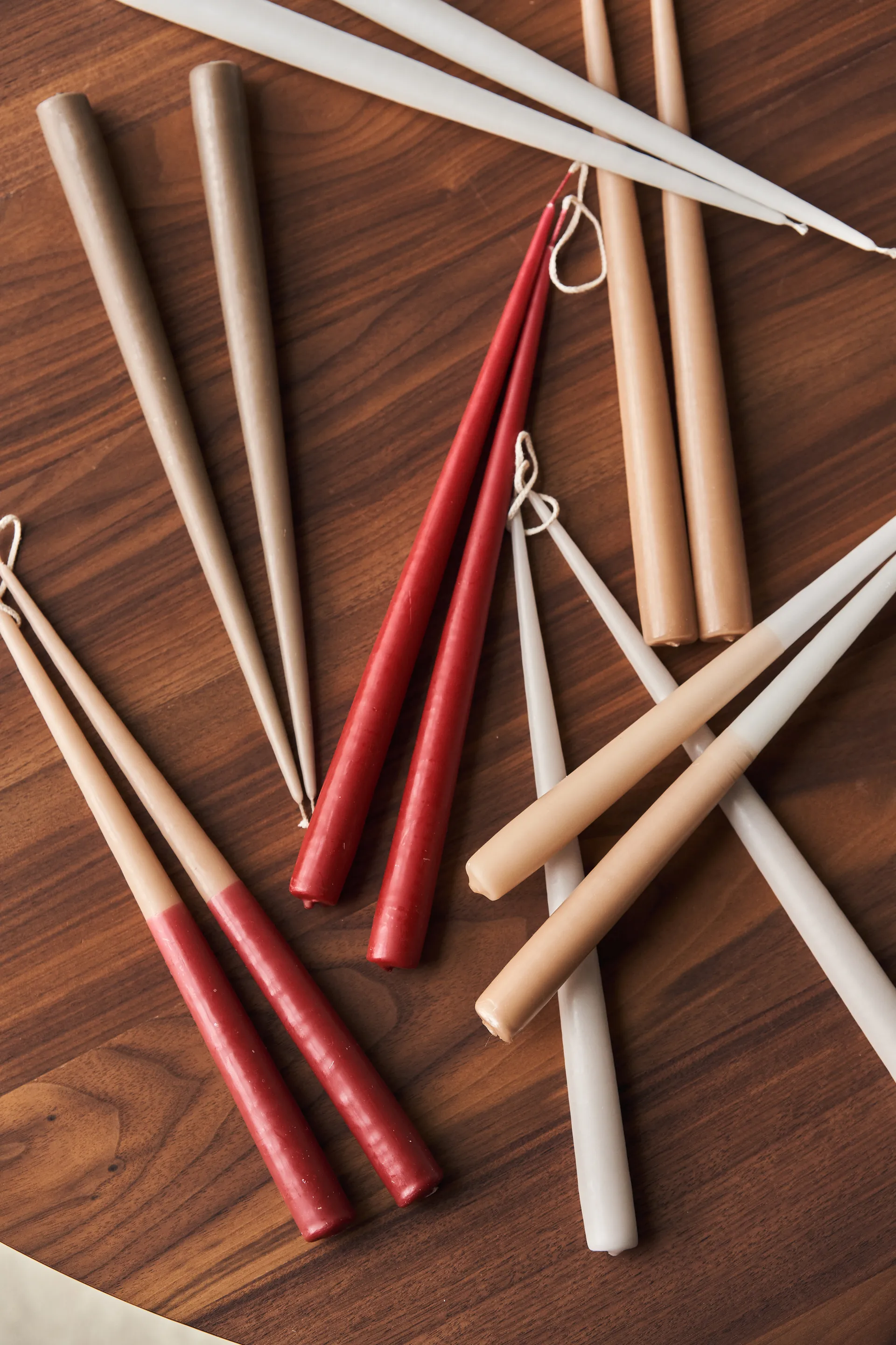 Affinity antiikkikynttilä kaksivärinen 4-pakkaus 32 cm, Beige-red Scandi Essentials