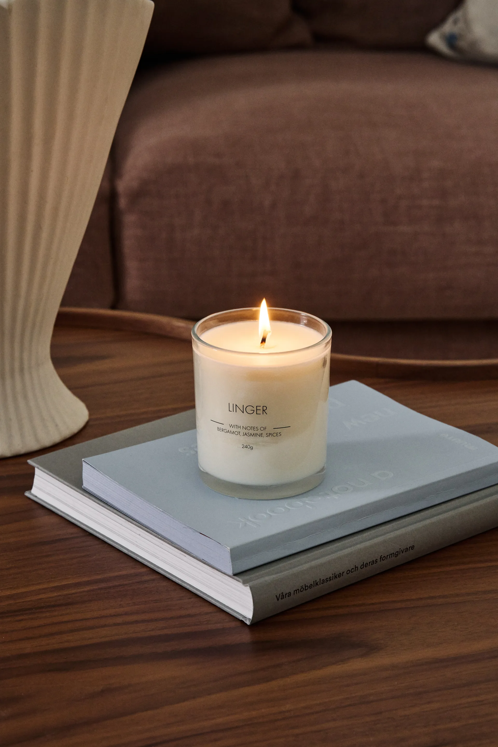 Linger tuoksukynttilä, 260 g Scandi Essentials