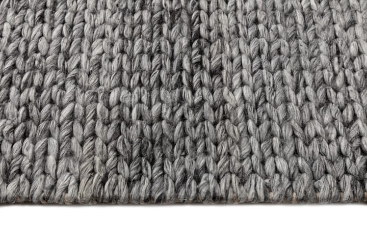Braided villamatto tumman harmaa - 170x240 cm - Scandi Living